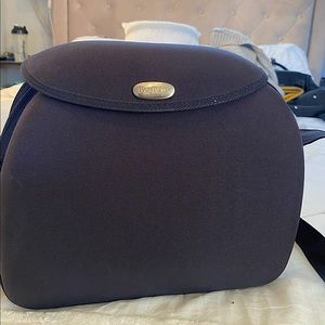 Baby Bjom hard clam shell baby bag